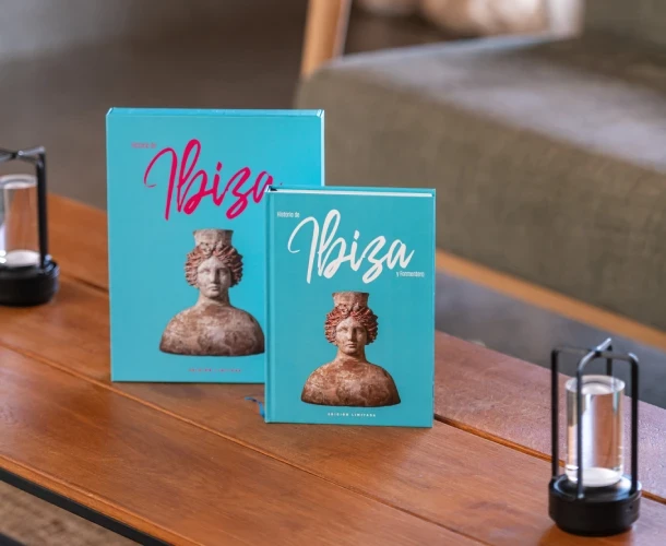 Libro + Caja Historia de Ibiza